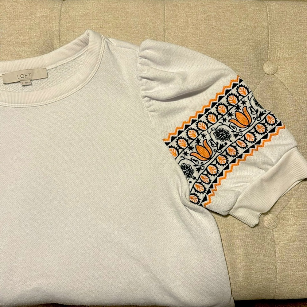 LOFT embroidered puff sleeve top